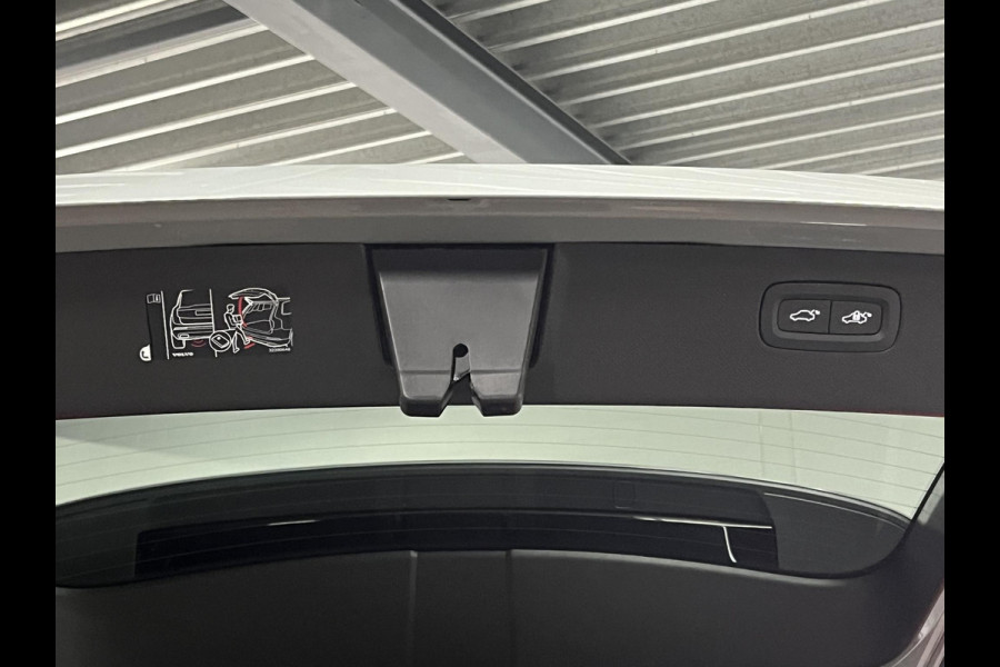 Volvo XC90 2.0 T8 Plug-in hybrid AWD Ultra Dark Luchtvering | Open dak | Massage | Adapt. cruise | Head-up | Stoelventilatie/-verwarming