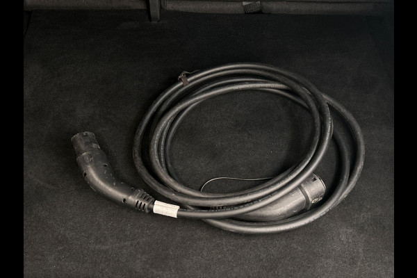 Audi Q4 e-tron 40 Launch edition Advanced Plus 77 kWh Trekhaak Adaptieve Cruise Panoramadak Virtual-cockpit Stuur/Stoel Verwarming