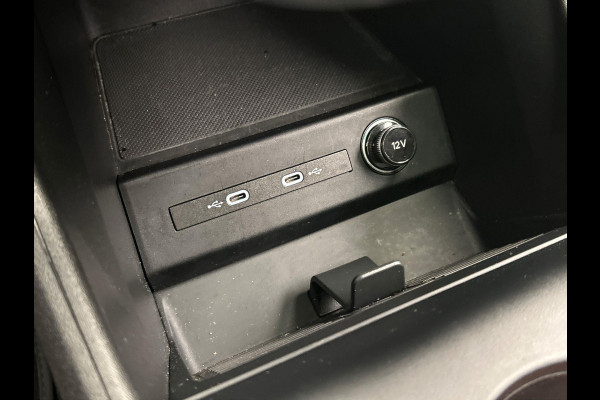 Audi Q4 e-tron 40 Launch edition Advanced Plus 77 kWh Trekhaak Adaptieve Cruise Panoramadak Virtual-cockpit Stuur/Stoel Verwarming