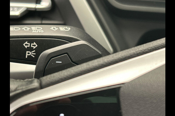 Audi Q4 e-tron 40 Launch edition Advanced Plus 77 kWh Trekhaak Adaptieve Cruise Panoramadak Virtual-cockpit Stuur/Stoel Verwarming