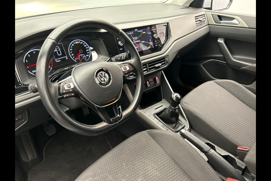 Volkswagen Polo 1.0 TSI Comfortline Navigatie Adaptieve Cruise Control Car play Orgineel Nederlands