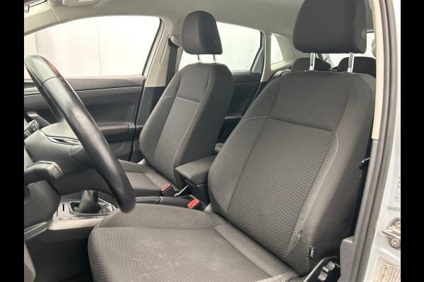 Volkswagen Polo 1.0 TSI Comfortline Navigatie Adaptieve Cruise Control Car play Orgineel Nederlands