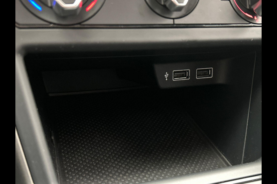 Volkswagen Polo 1.0 TSI Comfortline Navigatie Adaptieve Cruise Control Car play Orgineel Nederlands