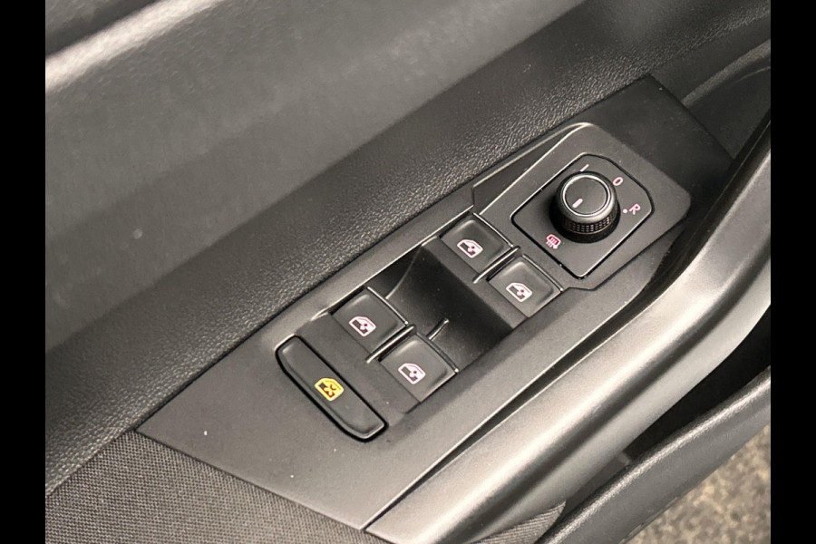 Volkswagen Polo 1.0 TSI Comfortline Navigatie Adaptieve Cruise Control Car play Orgineel Nederlands