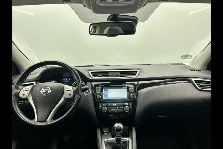 Nissan QASHQAI 1.2 Tekna Panoramadak Trekhaak Stoelverwarming 360 camera Leder