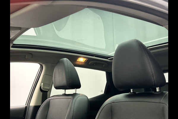 Nissan QASHQAI 1.2 Tekna Panoramadak Trekhaak Stoelverwarming 360 camera Leder