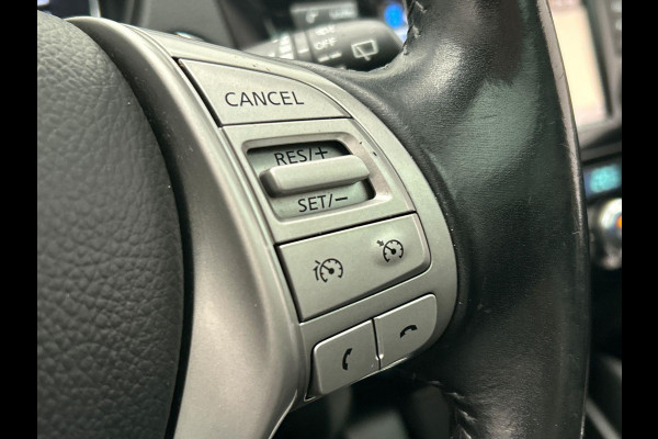 Nissan QASHQAI 1.2 Tekna Panoramadak Trekhaak Stoelverwarming 360 camera Leder