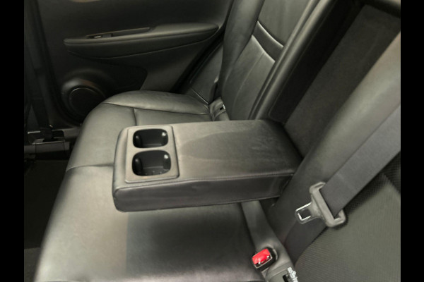 Nissan QASHQAI 1.2 Tekna Panoramadak Trekhaak Stoelverwarming 360 camera Leder