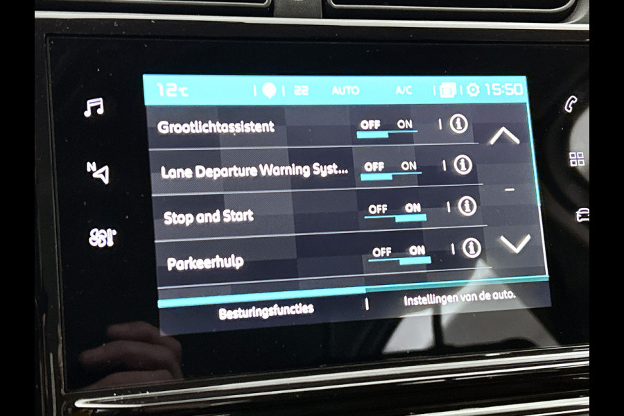 Citroën C3 1.2 110PK 6 Versn. PureTech Business * Distributie vv bij 94.000KM * Navigatie / Pdc+Camera / Airco-ecc./ Radio multimedia / / Apk 06-2027