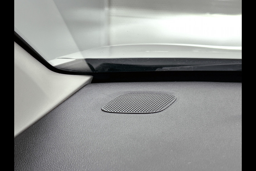 Citroën C3 1.2 110PK 6 Versn. PureTech Business * Distributie vv bij 94.000KM * Navigatie / Pdc+Camera / Airco-ecc./ Radio multimedia / / Apk 06-2027