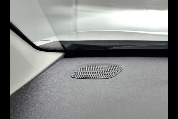 Citroën C3 1.2 110PK 6 Versn. PureTech Business * Distributie vv bij 94.000KM * Navigatie / Pdc+Camera / Airco-ecc./ Radio multimedia / / Apk 06-2027