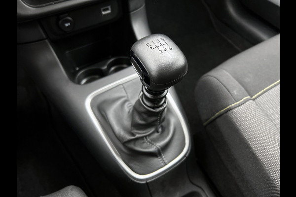 Citroën C3 1.2 110PK 6 Versn. PureTech Business * Distributie vv bij 94.000KM * Navigatie / Pdc+Camera / Airco-ecc./ Radio multimedia / / Apk 06-2027