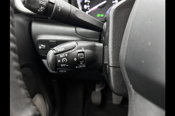 Citroën C3 1.2 110PK 6 Versn. PureTech Business * Distributie vv bij 94.000KM * Navigatie / Pdc+Camera / Airco-ecc./ Radio multimedia / / Apk 06-2027