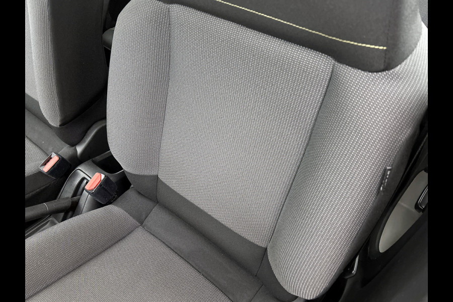 Citroën C3 1.2 110PK 6 Versn. PureTech Business * Distributie vv bij 94.000KM * Navigatie / Pdc+Camera / Airco-ecc./ Radio multimedia / / Apk 06-2027