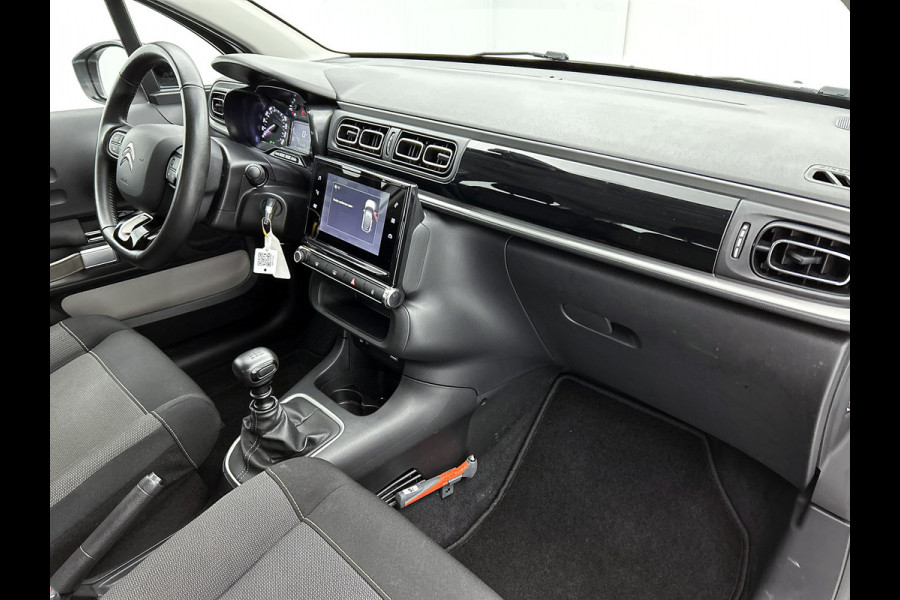 Citroën C3 1.2 110PK 6 Versn. PureTech Business * Distributie vv bij 94.000KM * Navigatie / Pdc+Camera / Airco-ecc./ Radio multimedia / / Apk 06-2027
