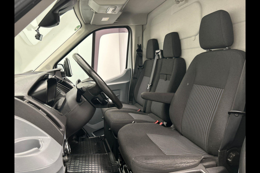 Ford Transit 330 2.0 TDCI L3H2 Trend Camera Apple Carplay Cruise Control Trekhaak