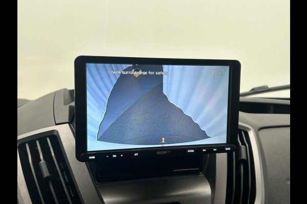 Ford Transit 330 2.0 TDCI L3H2 Trend Camera Apple Carplay Cruise Control Trekhaak