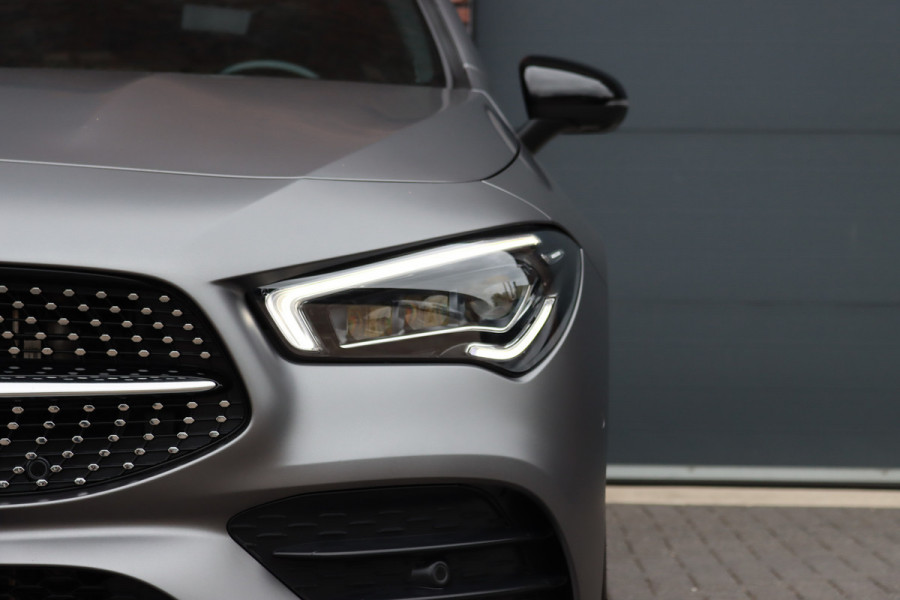Mercedes-Benz CLA-Klasse 250 e AMG Line | Distronic+ | Panoramadak | Memory | Burmester | HUD | Surround Camera | Keyless Go | Nightpakket | Augmented Reality |