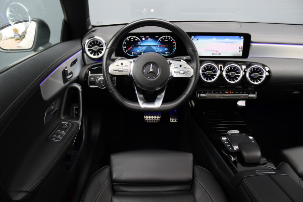 Mercedes-Benz CLA-Klasse 250 e AMG Line | Distronic+ | Panoramadak | Memory | Burmester | HUD | Surround Camera | Keyless Go | Nightpakket | Augmented Reality |