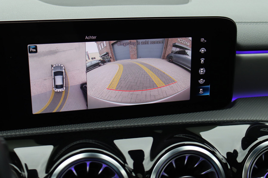 Mercedes-Benz CLA-Klasse 250 e AMG Line | Distronic+ | Panoramadak | Memory | Burmester | HUD | Surround Camera | Keyless Go | Nightpakket | Augmented Reality |
