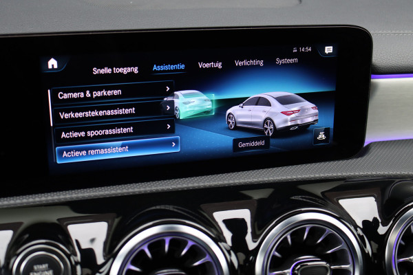 Mercedes-Benz CLA-Klasse 250 e AMG Line | Distronic+ | Panoramadak | Memory | Burmester | HUD | Surround Camera | Keyless Go | Nightpakket | Augmented Reality |