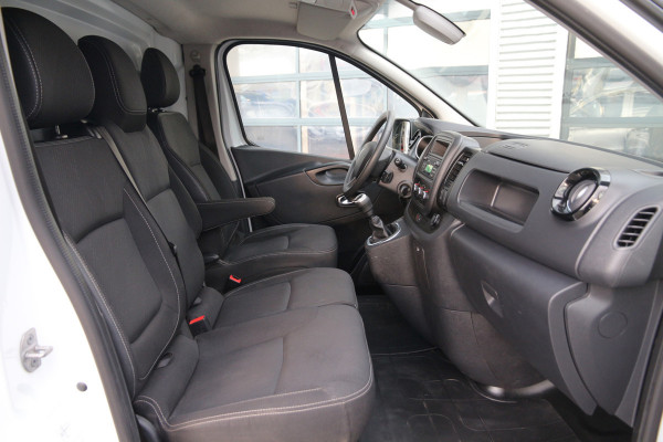Renault Trafic 2.0 DCI 150 | L2H1 | Trekhaak | Imperiaal | Cruise | Airco..