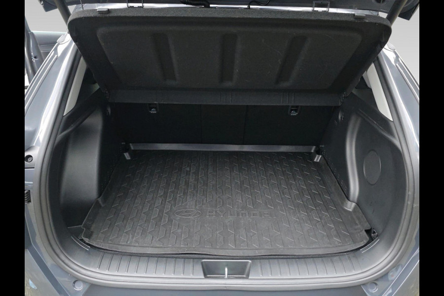 Hyundai Kona 1.6 GDI HEV Premium | Automaat | 360 Camera | Trekhaak | Stoelverwarming/koeling | Volleder | Navigatie |