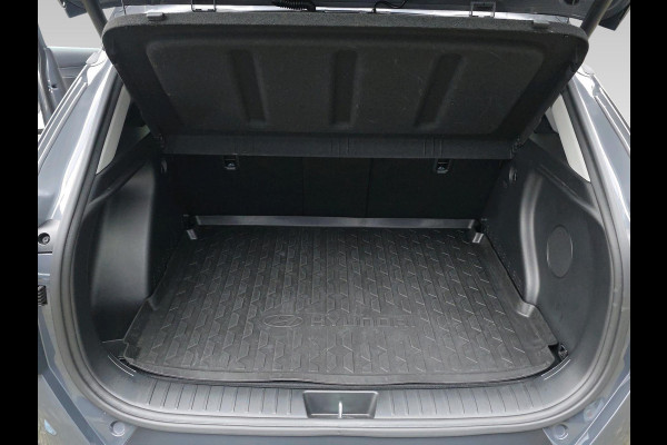 Hyundai Kona 1.6 GDI HEV Premium | Automaat | 360 Camera | Trekhaak | Stoelverwarming/koeling | Volleder | Navigatie |