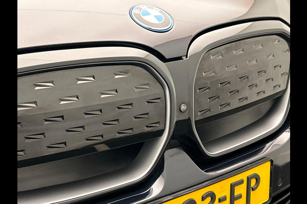 BMW iX3 High Executive 80 kWh Head/up Harman/Kardon Camera Panoramadak Origineel NL