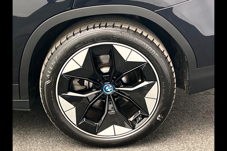 BMW iX3 High Executive 80 kWh Head/up Harman/Kardon Camera Panoramadak Origineel NL
