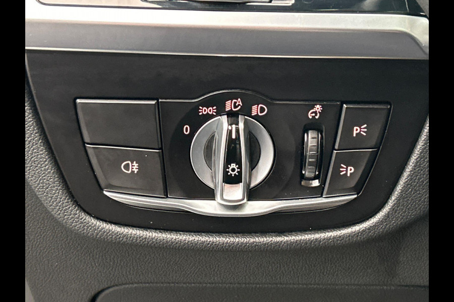 BMW iX3 High Executive 80 kWh Head/up Harman/Kardon Camera Panoramadak Origineel NL