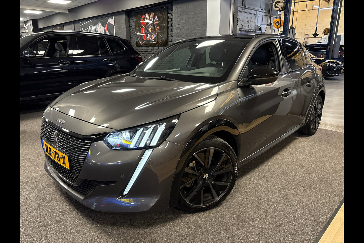 Peugeot 208 1.2 PureTech GT / Automaat / Panorama-dak / carplay / navigatie