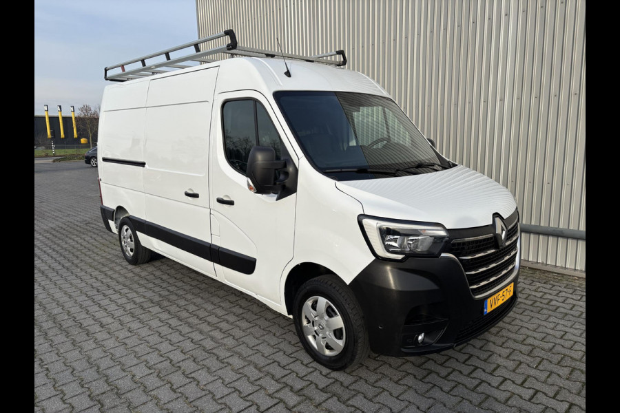 Renault Master T35 2.3 dCi 150 L2H2*A/C*CRUISE*NAVI*HAAK*3PERS*