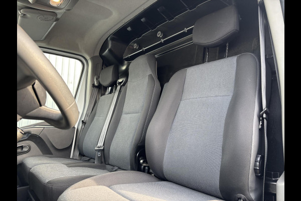 Renault Master T35 2.3 dCi 150 L2H2*A/C*CRUISE*NAVI*HAAK*3PERS*