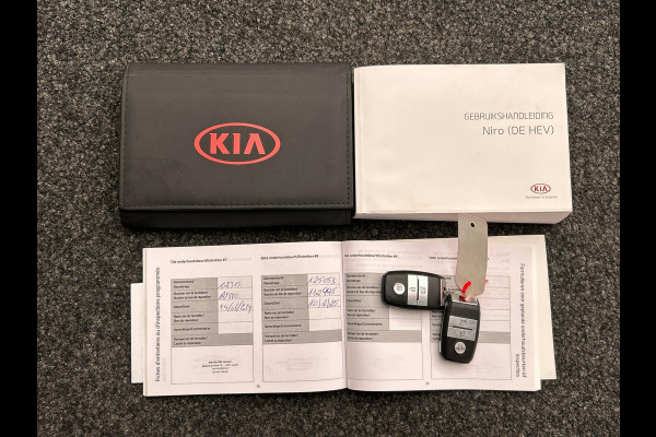 Kia Niro 1.6 GDi Hybrid DynamicLine Pano/dak Trekhaak Adaptieve/Cruise Navigatie 1e Eigenaar