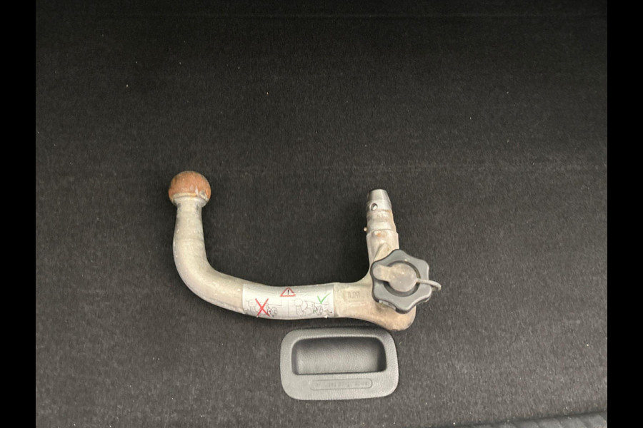 Kia Niro 1.6 GDi Hybrid DynamicLine Pano/dak Trekhaak Adaptieve/Cruise Navigatie 1e Eigenaar