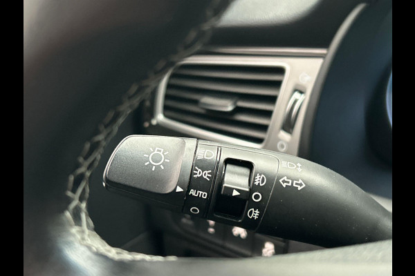 Kia Niro 1.6 GDi Hybrid DynamicLine Pano/dak Trekhaak Adaptieve/Cruise Navigatie 1e Eigenaar