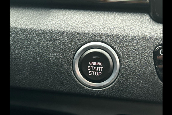 Kia Niro 1.6 GDi Hybrid DynamicLine Pano/dak Trekhaak Adaptieve/Cruise Navigatie 1e Eigenaar