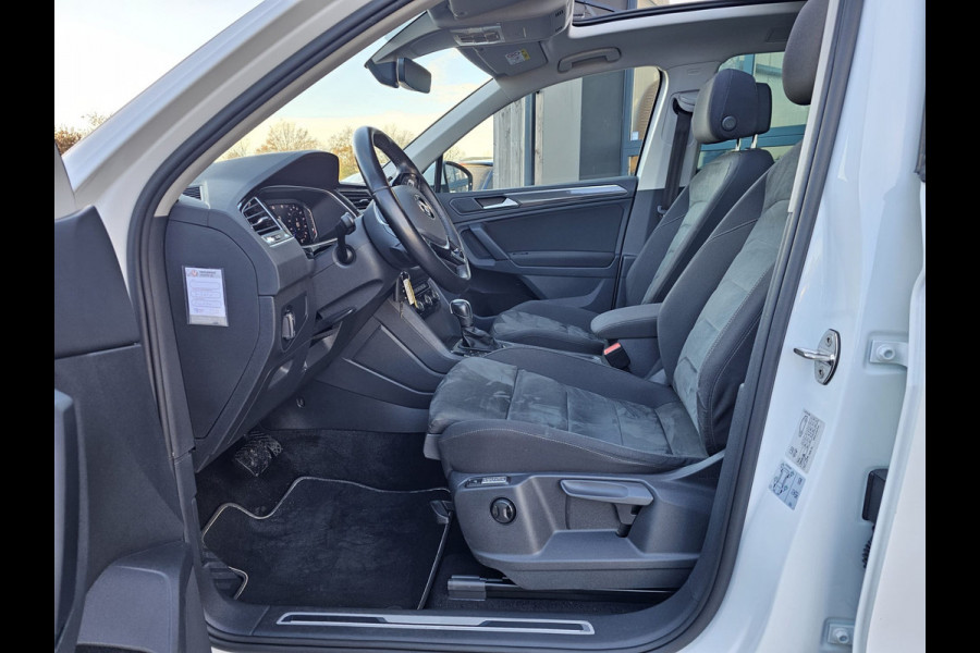 Volkswagen Tiguan 1.5 TSI ACT Comfortline | Automaat | LED | Pano | Stoelverwarming | ACC | App-connect | Lane Assist | Light Assist | Navi | Ambiente |