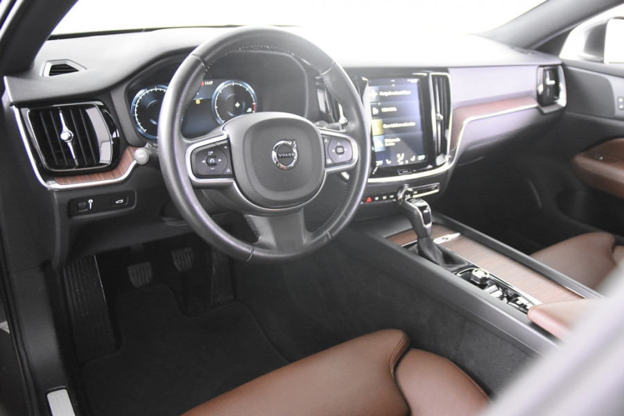 Volvo V60 2.0 D3 Inscription *1ste Eigenaar*Leer*Trekhaak*Navigatie*
