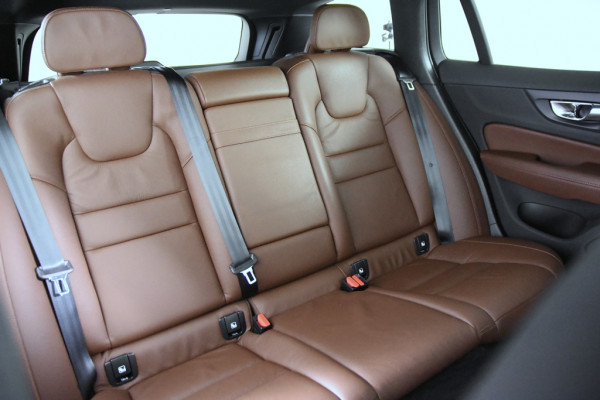 Volvo V60 2.0 D3 Inscription *1ste Eigenaar*Leer*Trekhaak*Navigatie*