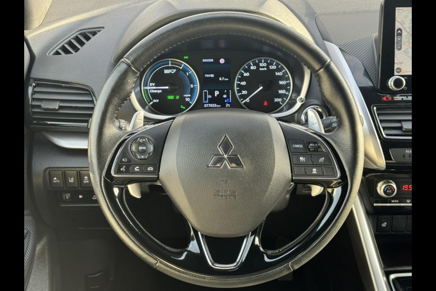 Mitsubishi Eclipse Cross 2.4 PHEV Business Executive Adaptive cruise Climate control Stuur- Stoelverwarming v/a Apple / Android