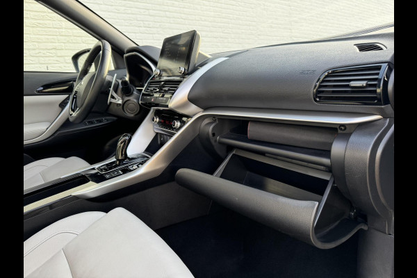 Mitsubishi Eclipse Cross 2.4 PHEV Business Executive Adaptive cruise Climate control Stuur- Stoelverwarming v/a Apple / Android