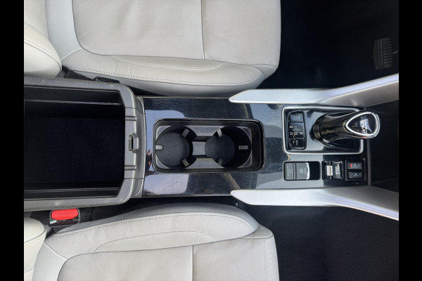 Mitsubishi Eclipse Cross 2.4 PHEV Business Executive Adaptive cruise Climate control Stuur- Stoelverwarming v/a Apple / Android