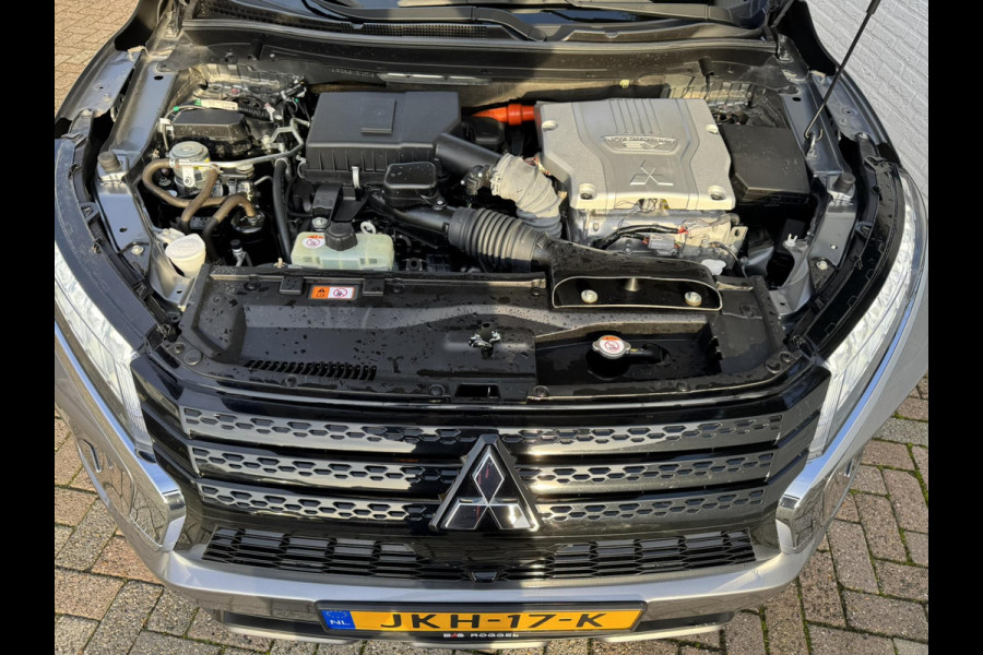 Mitsubishi Eclipse Cross 2.4 PHEV Business Executive Adaptive cruise Climate control Stuur- Stoelverwarming v/a Apple / Android