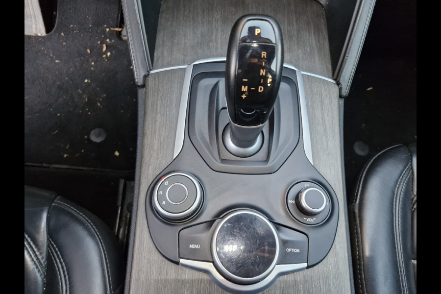 Alfa Romeo Stelvio 2.2d AWD Super Automaat | Trekhaak |