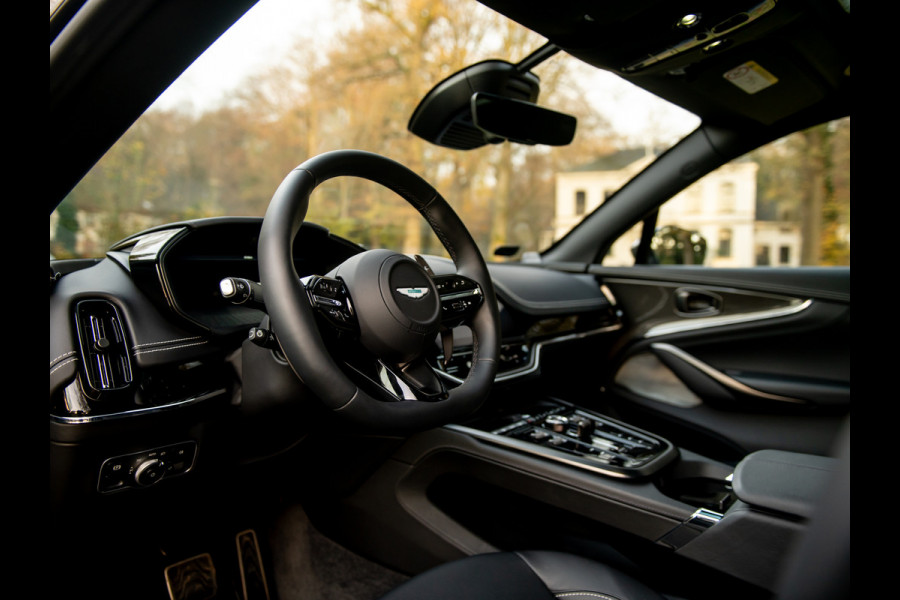 Aston Martin DBX 707 4.0 V8 | Sports Plus Seats | Stoelventilatie | Bowers & Wilkins | Carbon!
