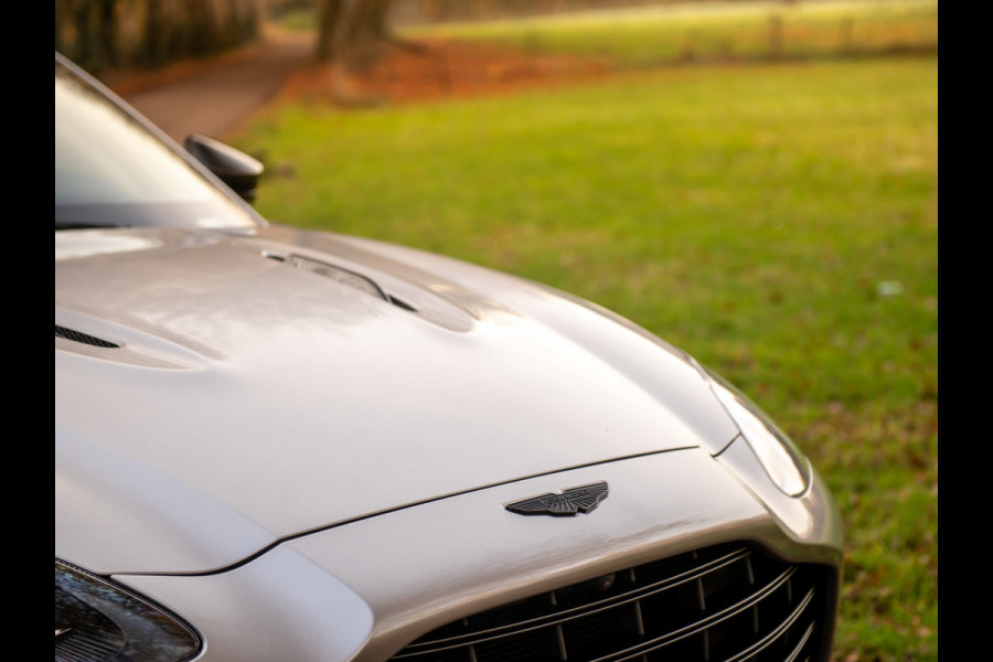 Aston Martin DBX 707 4.0 V8 | Sports Plus Seats | Stoelventilatie | Bowers & Wilkins | Carbon!