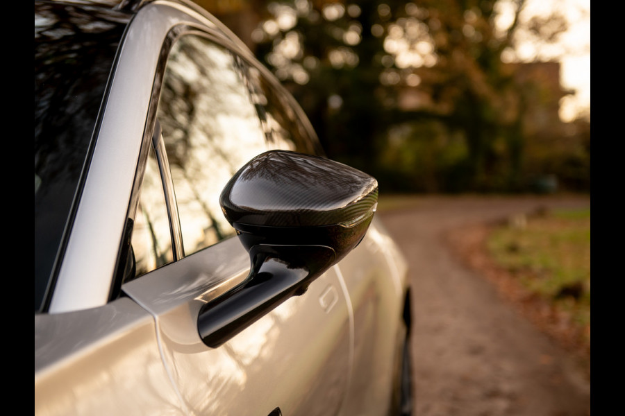 Aston Martin DBX 707 4.0 V8 | Sports Plus Seats | Stoelventilatie | Bowers & Wilkins | Carbon!