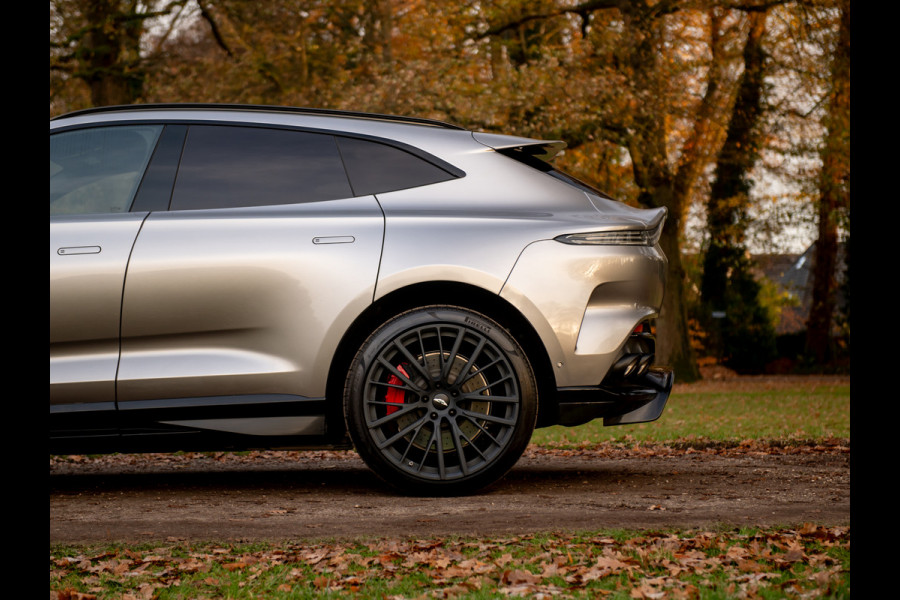 Aston Martin DBX 707 4.0 V8 | Sports Plus Seats | Stoelventilatie | Bowers & Wilkins | Carbon!